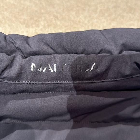 NAUTICA Men’s Reversible Quilted Puffer Jacket Black/Gray - Picture 6 of 12